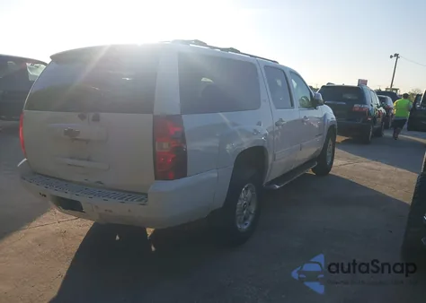 2013 Chevrolet Suburban 1500 Lt from USA, damaged, VIN 1GNSKJE77DR260497